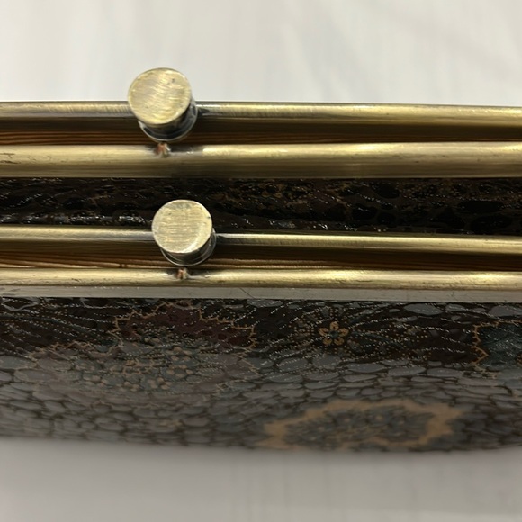 HOBO Black and Gold LAUREN Wallet with Vintage Charm Preowned - Picture 11 of 16